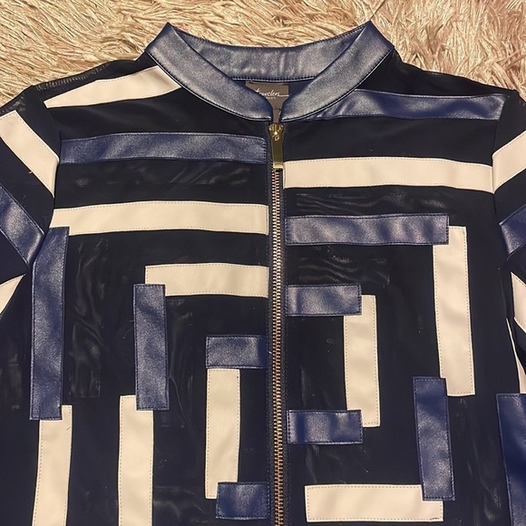 CHICOS Blue & White Mesh Top sz 0 - Picture 5 of 12